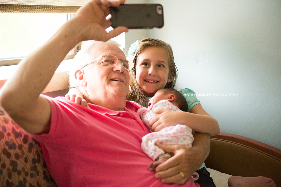 Greensboro Newborn Hospital Photos(000)