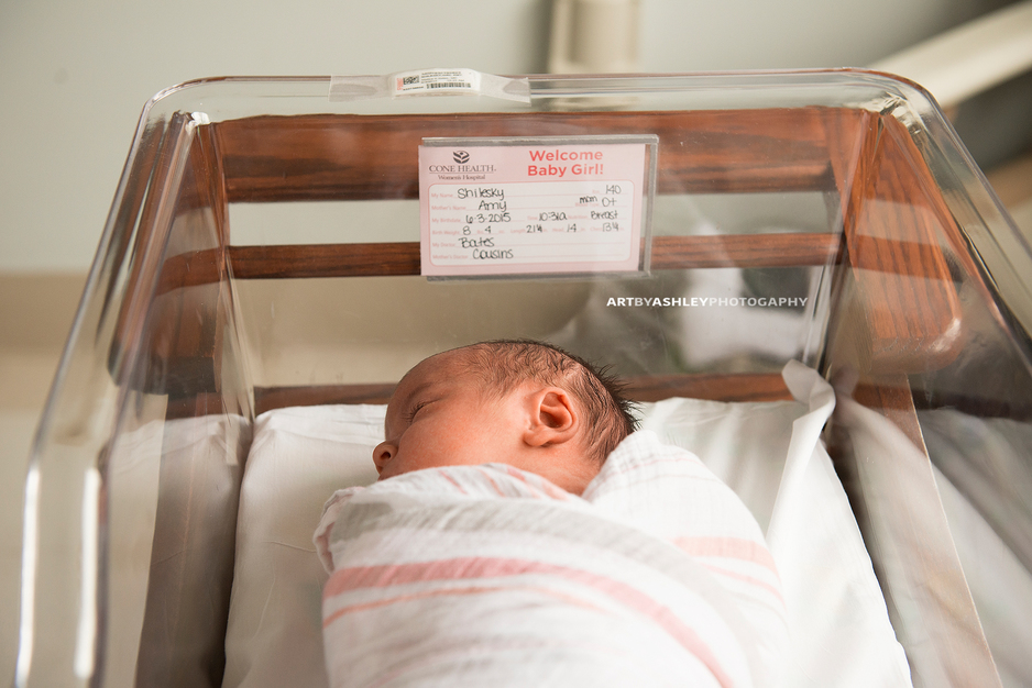 Greensboro Newborn Hospital Photos(018)