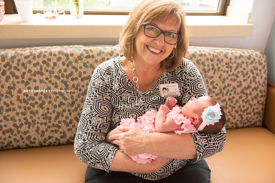Greensboro Newborn Hospital Photos(024)